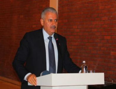 Bakan Binali Yıldırım’dan İzmir’e '5 Yeni Öğrenci Yurdu' Müjdesi