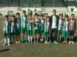 AHMET ÖZEN - Urla Gençlik Futbol Okulu Umut Veriyor