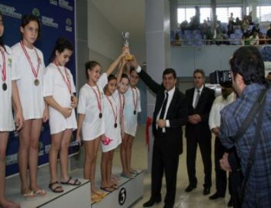 ‘şehitkamil Belediyesi Cumhuriyet Kupası Yüzme Yarışları’ Yapıldı