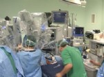 ATATÜRK EĞİTİM VE ARAŞTIRMA HASTANESİ - Ankara’da ilk kez koltuk altından tiroit ameliyatı yapıldı