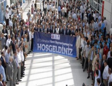 Karaosmanoğlu'dan Kent Bayramlaşmasına Davet