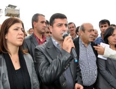 Bdp’li Demirtaş, Başbakan Erdoğan'a Midyat'tan Cevap Verdi