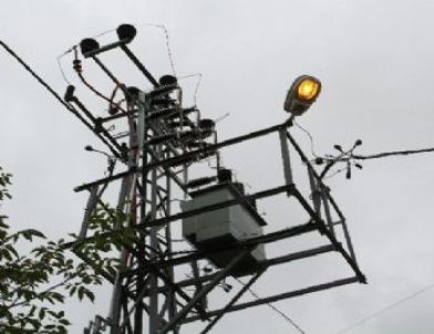 Çalıkuşu Feride'nin Köyü Elektriğe Kavuştu, İki Bayramı Bir Arada Yaşadı