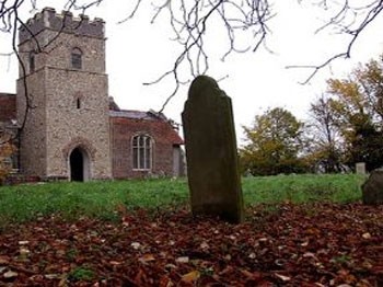 Kendi cenazesine katılınca ortalık karıştı