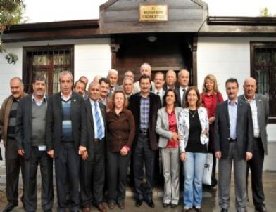 Muhtarlardan Başkan Ak'a Teşekkür