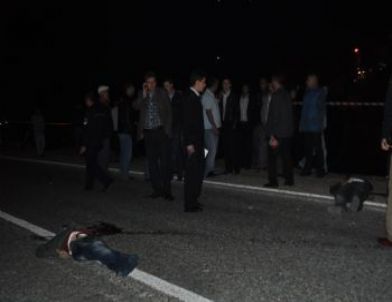 Demirci’de Trafik Kazası: 2 Ölü, 2 Ağır Yaralı