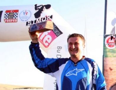 Motokrosçu Cimşir Parkurda Yaşama Veda Etti