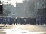 ÖLÜM ORUCU - Demirtaş'ın Halk Toplantısı Ardından PKK Yandaşları Polise Saldırdı