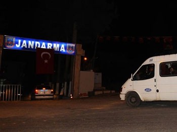 Canlarını Türkiye'ye sığınarak kurtardılar