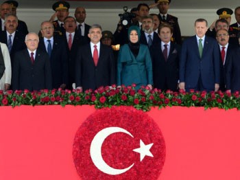 Hayrünnisa Gül ilk kez törende