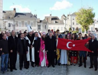 Romorantin’de Cumhuriyet Bayramını Kutladılar