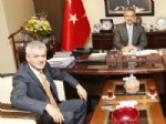YUNUS PEHLIVAN - Körfez Belediye Başkanı Pehlivan’dan Başkan Köşker’e Ziyaret