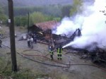 CELEP - Taşköprü’de Köy Yangını: 1 Ölü