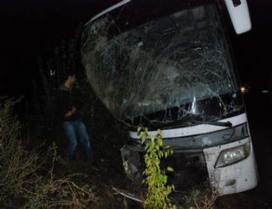 Tokat’ta Otobüs Kazası, 9 Yaralı