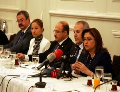 Bakan Fatma Şahin Sivil Toplum Örgütleriyle Bir Araya Geldi