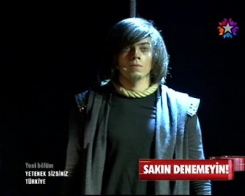 Aref yaptığı korku dolu şovla yürekleri ağızlara getirdi