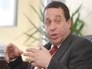 'El ele kol kola yürümek zorundayız'