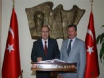 ABDURRAHMAN SAVAŞ - Nevşehir Valisi Savaş’tan Vali Yılmaz’a Ziyaret