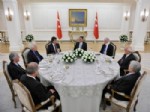 BILKENT - Cumhurbaşkanı Gül, Çankaya Sofrası’nda Öğretim Üyelerini Ağırladı