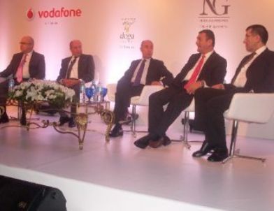 En Büyük Holdinglerin Üst Yöneticileri, 2013'ün 2012'den İyi Olacağına İnanıyor