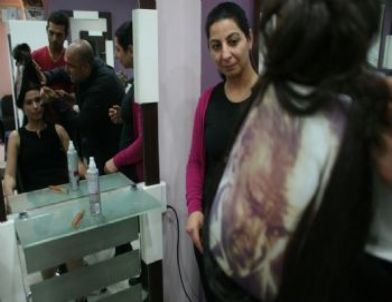 Adanalı Kuaförler Ata’yı ‘baştacı’ Yaptı