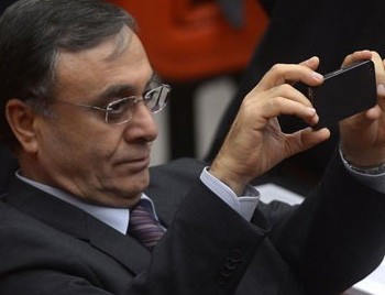 MHP'li vekil Ak Partili vekillere öyle hakaretler etti ki...