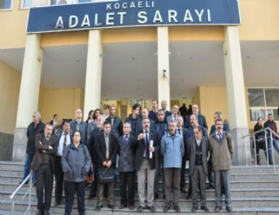 Eğitimcilerin Davası Ertelendi