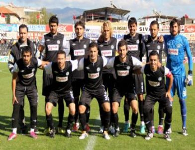 Nazilli Belediyespor Üst Sıralardan Kopmak İstemiyor