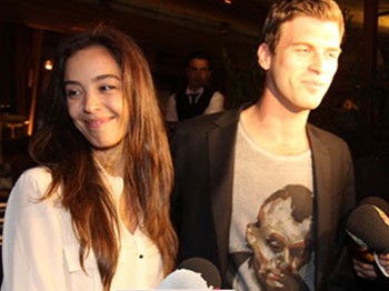 Suudiler Azra ile Kıvanç'ı Evlendirdi