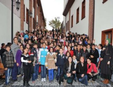 Ünlü İki Oyuncu Altındağlı Gençlerle Bir Araya Geldi