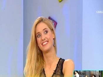 Wilma Elles'e canlı yayında büyük sürpriz