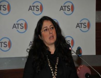 Turizm Şehri Antalya'nın Eğitimli İşsizleri Büyük Sorun