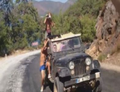 Jip Üzerinde Tehlikeli Hareketler