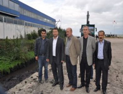 Kilimli'de Dereler Temizleniyor