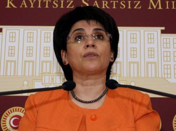 Leyla Zana da Meclis'te açlık grevine başladı