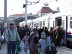 MEHMET ERIŞ - Ödemiş'te Tren İçin Yolcu Çok, Koltuk Yok