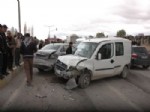 Van’da Zincirleme Trafik Kazası, 3 Yaralı