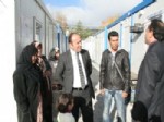 ABDULLAH ÇIFTÇI - Afganlı Sığınmacılar Konteynırlarda Yaşamlarını Sürdürüyor