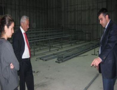 Başkan Karayol Konferans Salonu İnşaatında İncelemelerde Bulundu