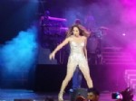 SOUL - Jennifer Lopez, muhteşem sahne şovuyla İstanbulluları büyüledi