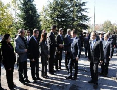 Bakan Suat Kılıç'tan Üniversite Öğrencilerine Müjde