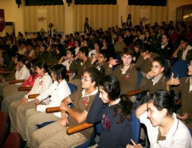 Ergenlikte Cinsellik Göz Ardı Edilmemeli