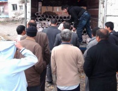 İhh’de Den Afganlı Mültecilere Soba Yardımı