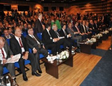 Vali Adnan Yılmaz, Kent Turizmi Küresel Zirvesine Katıldı