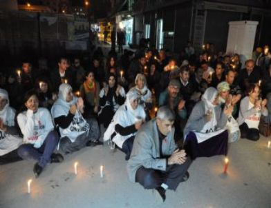 Bdp’lilerden Mumlu Oturma Eylemi