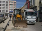 Cumhuriyet Meydanı ve Otopark İnşaatı Son Aşamaya Geldi