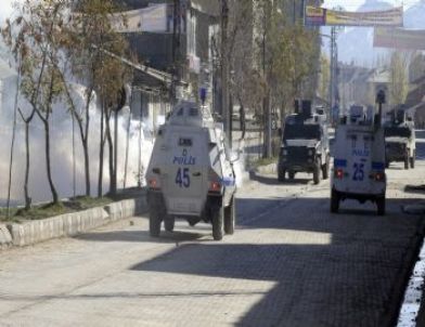 Yüksekova'da 'açlık Grevi' Gerginliği