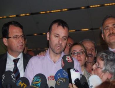 Gazeteci Cüneyt Ünal Ailesine Kavuştu