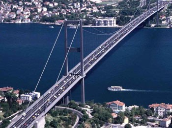 İstanbul sağladığı katkı ile Türkiye'nin yüzünü güldürüyor