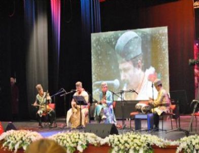 Türk Dünyası Geleneksel Müzik Konseri Eskişehir'de Yapıldı